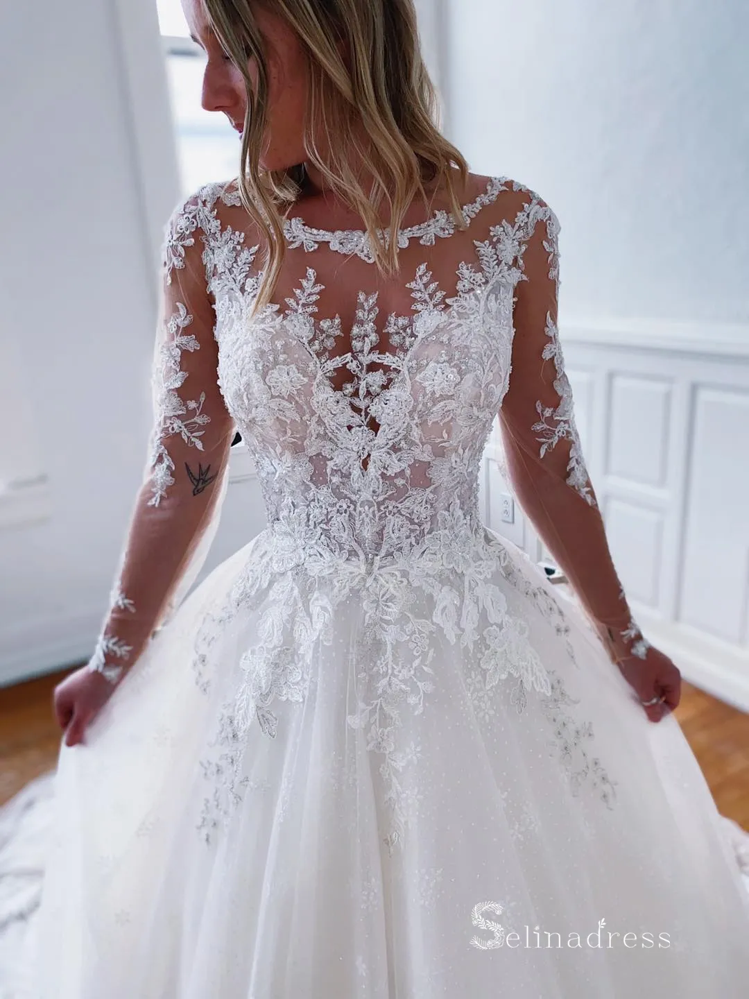 A-line Scoop White Lace Wedding Dresses Long Sleeve Bridal Gowns CBD503