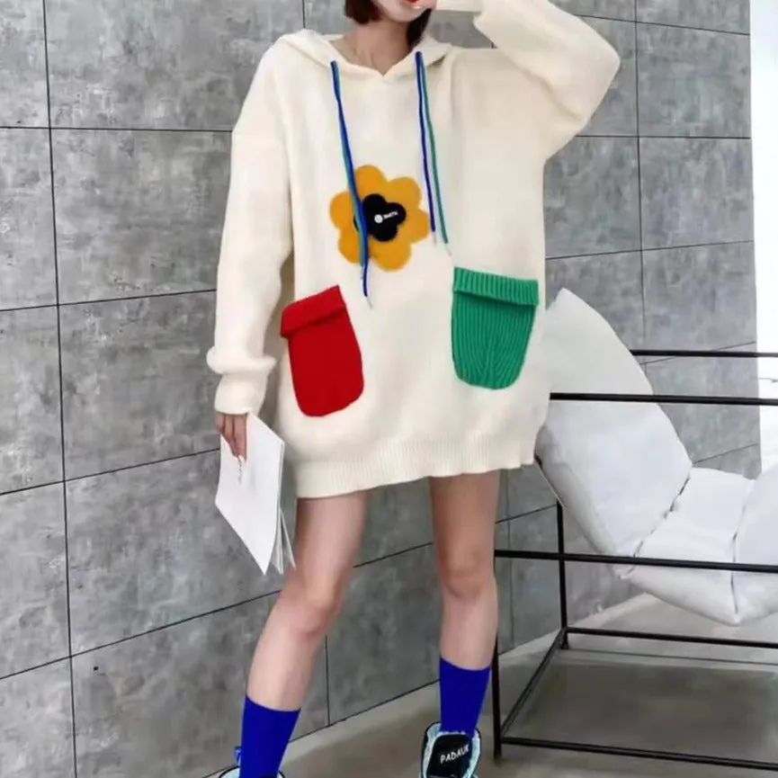 Julia 3D detailing Oversized Hoodie